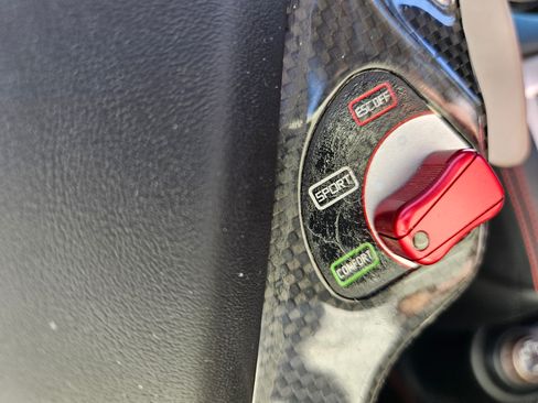 Used 2014 Ferrari California image 21