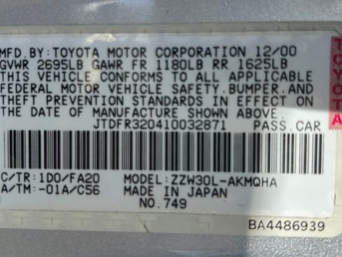 Used 2001 Toyota MR2 Spyder Convertible 2D image 10