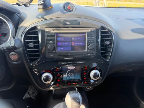 Used 2013 Nissan Juke SV image 16
