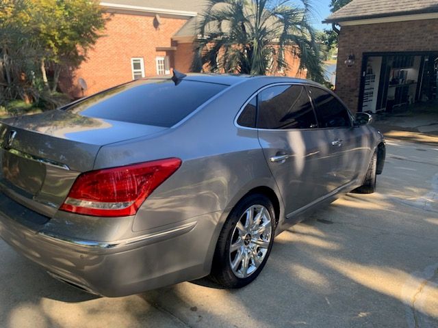 Used 2011 Hyundai Equus Signature RWD image 10