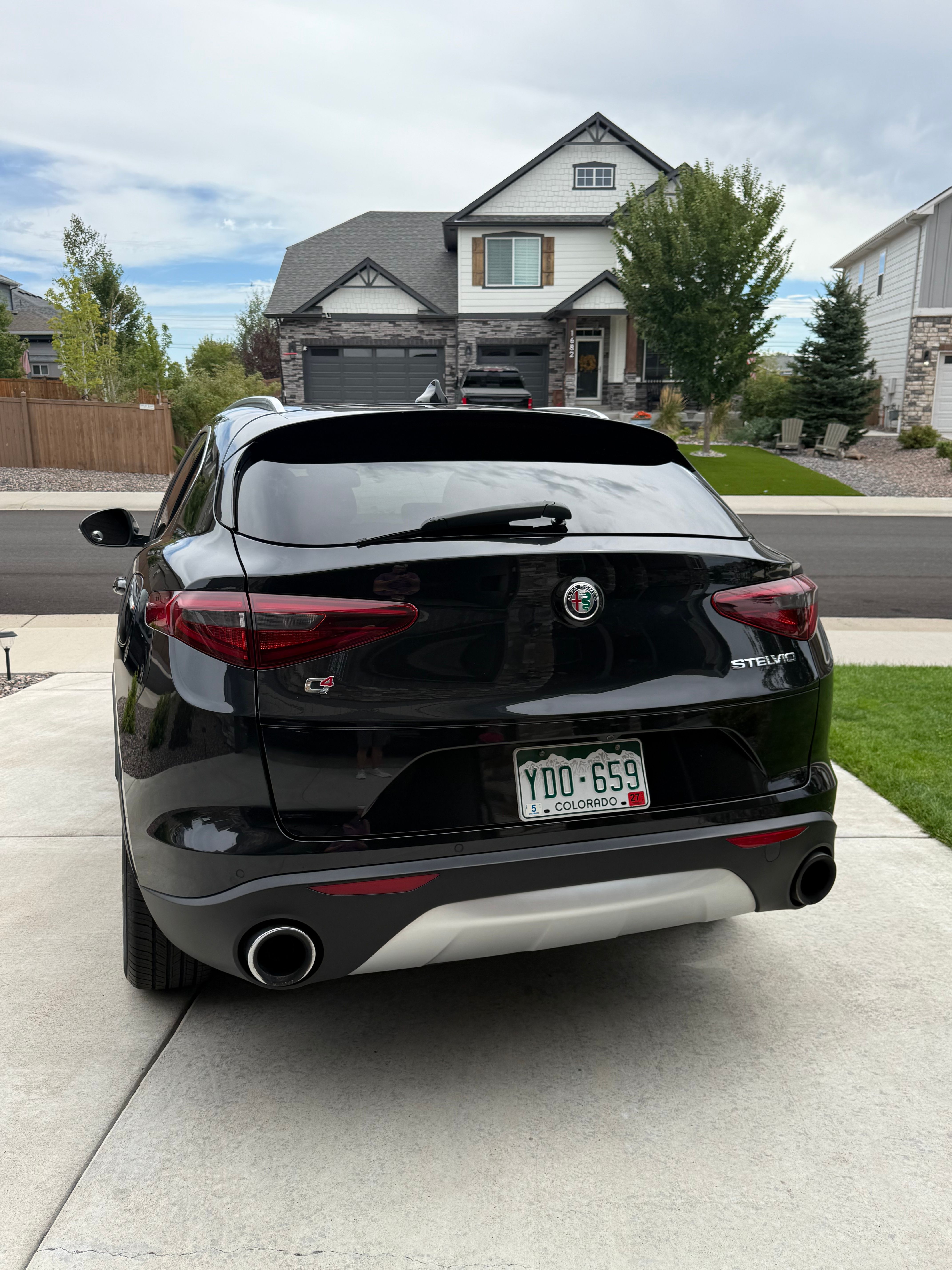 Used 2018 Alfa Romeo Stelvio Ti AWD/4WD image 4