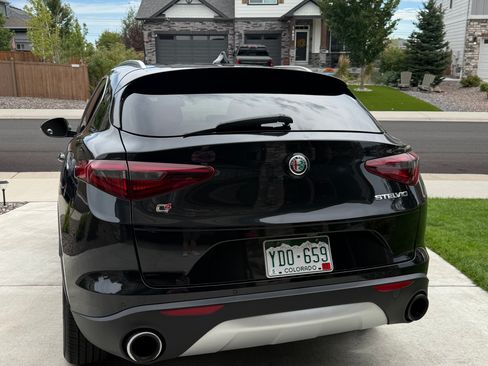 Used 2018 Alfa Romeo Stelvio Ti AWD/4WD image 4