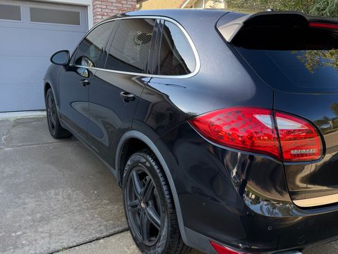 Used 2013 Porsche Cayenne image 4