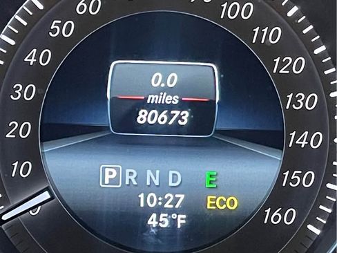 Used 2014 Mercedes-Benz C 300 4MATIC Sedan image 4