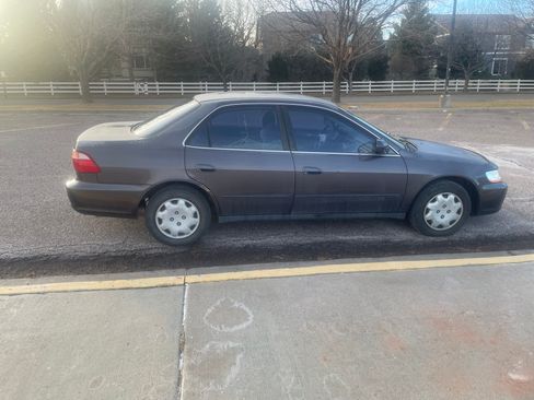 Used 1999 Honda Accord LX image 16