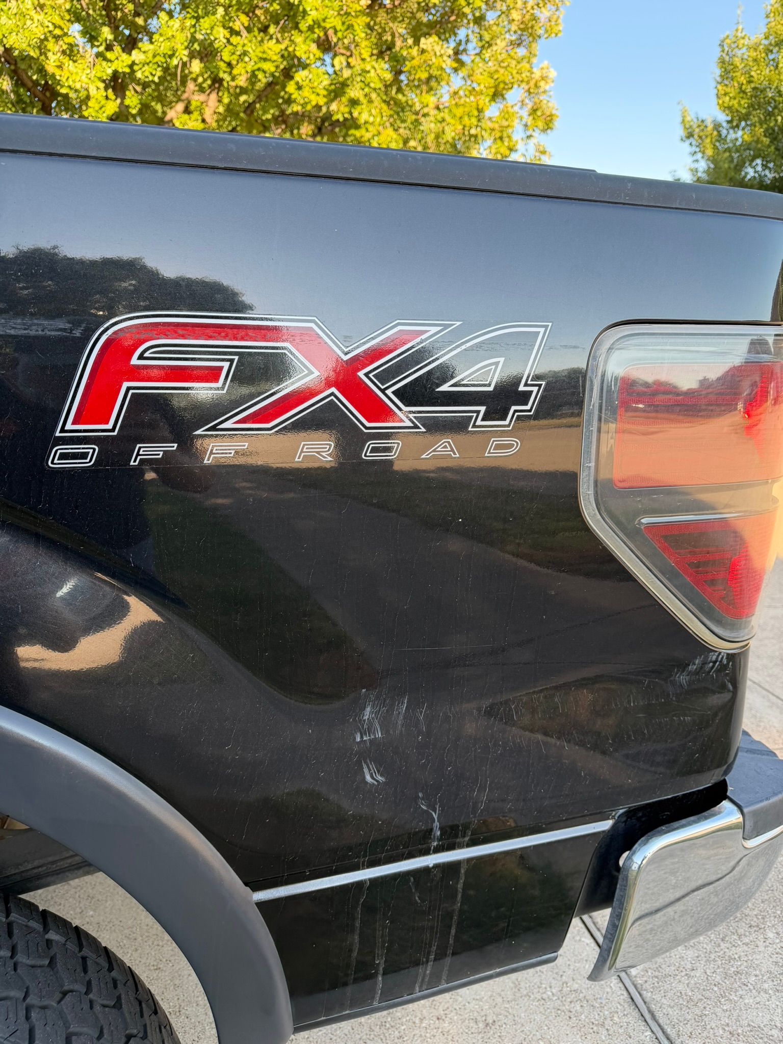 Used 2012 Ford F150 FX4 w/ FX Luxury Pkg AWD/4WD image 10