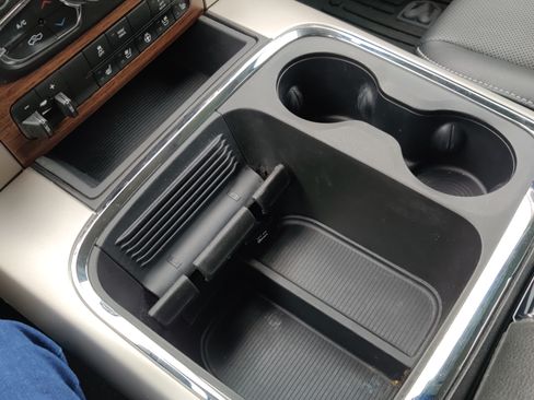 Used 2018 RAM 1500 Laramie w/ Convenience Group image 17