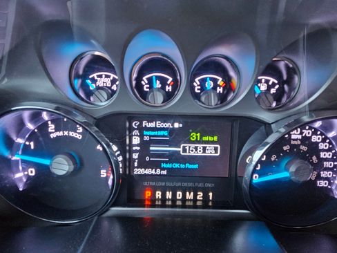 Used 2014 Ford F350 Platinum w/ Platinum Package image 21