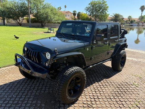 Used 2016 Jeep Wrangler Unlimited Sport w/ Connectivity Group image 8