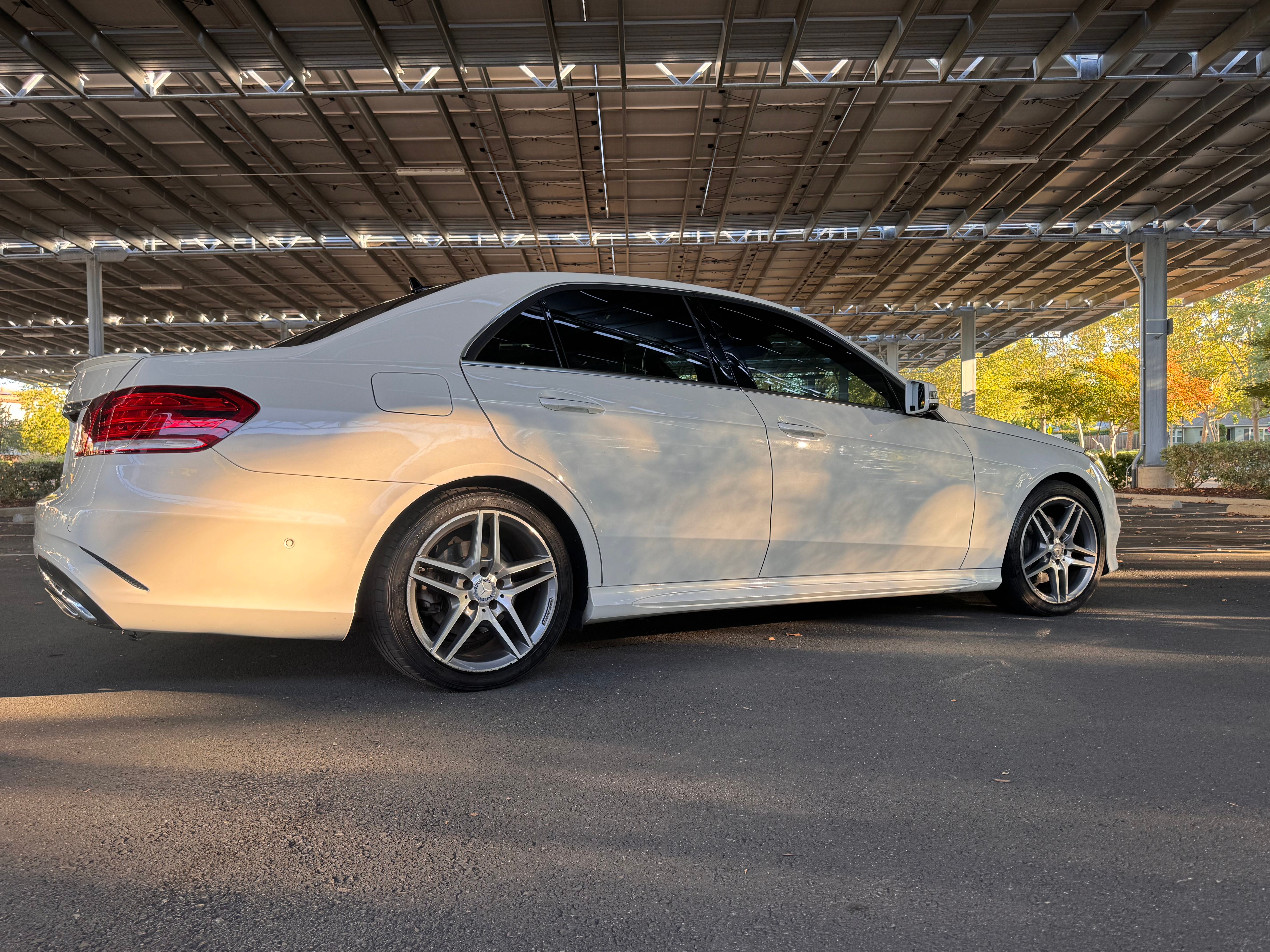 Used 2014 Mercedes-Benz E 350 Sedan image 17