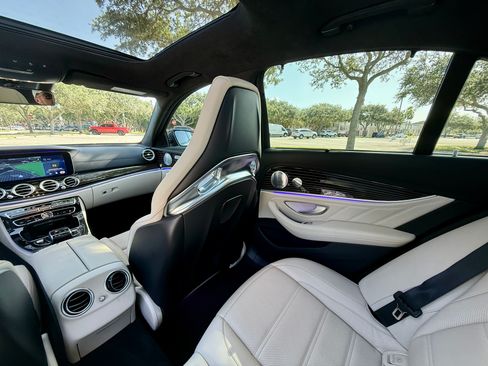 Used 2020 Mercedes-Benz E 63 AMG S image 21