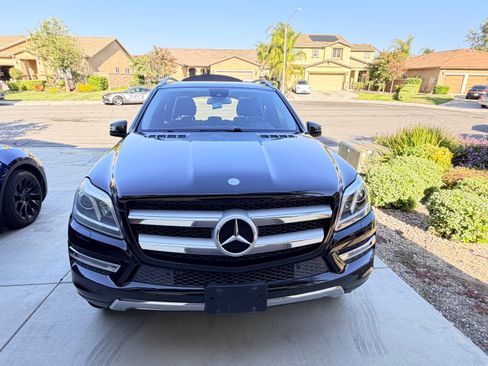 Used 2014 Mercedes-Benz GL 350 BlueTEC 4MATIC image 1