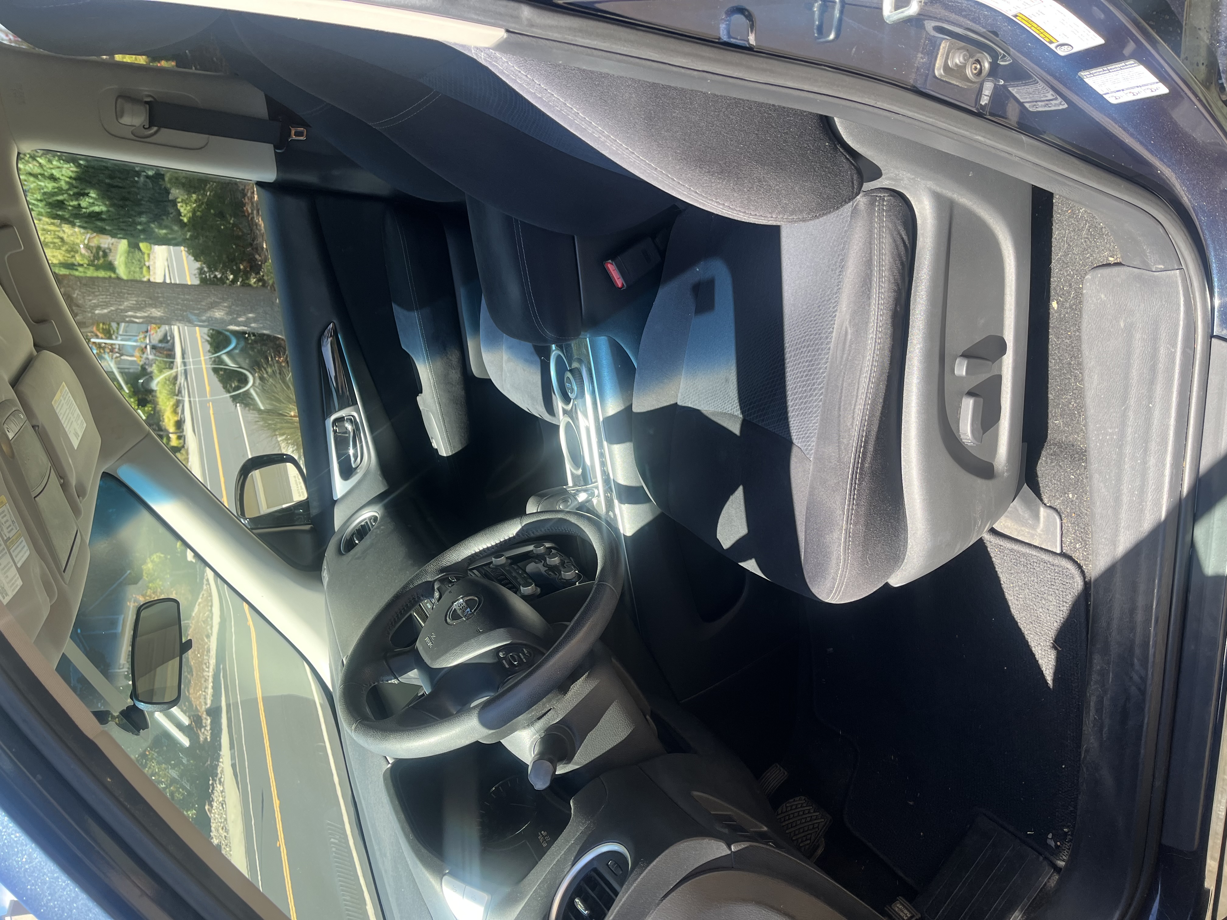 Used 2013 Nissan Pathfinder SV AWD/4WD image 9
