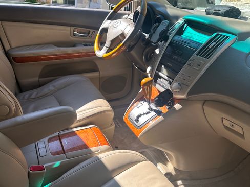Used 2006 Lexus RX 330 image 6