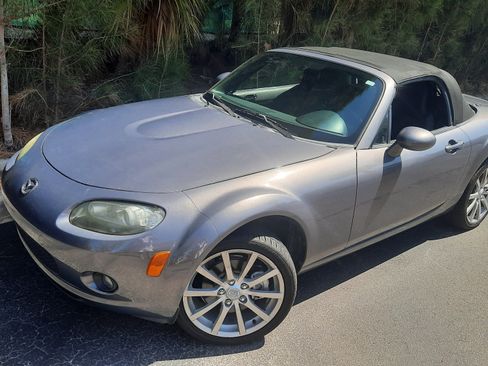 Used 2007 MAZDA MX-5 Miata Grand Touring image 8