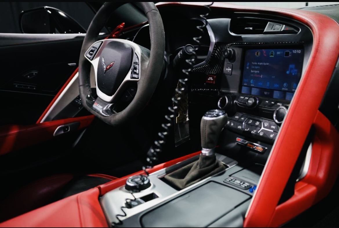 Used 2017 Chevrolet Corvette Z06 RWD image 15