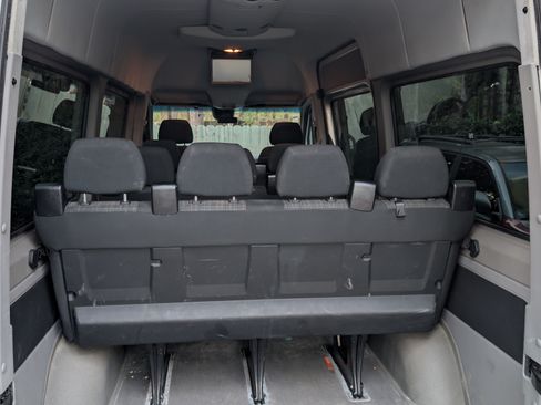 Used 2016 Mercedes-Benz Sprinter 2500 image 20