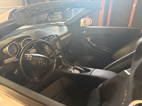 Used 2006 Mercedes-Benz SLK 350 image 9