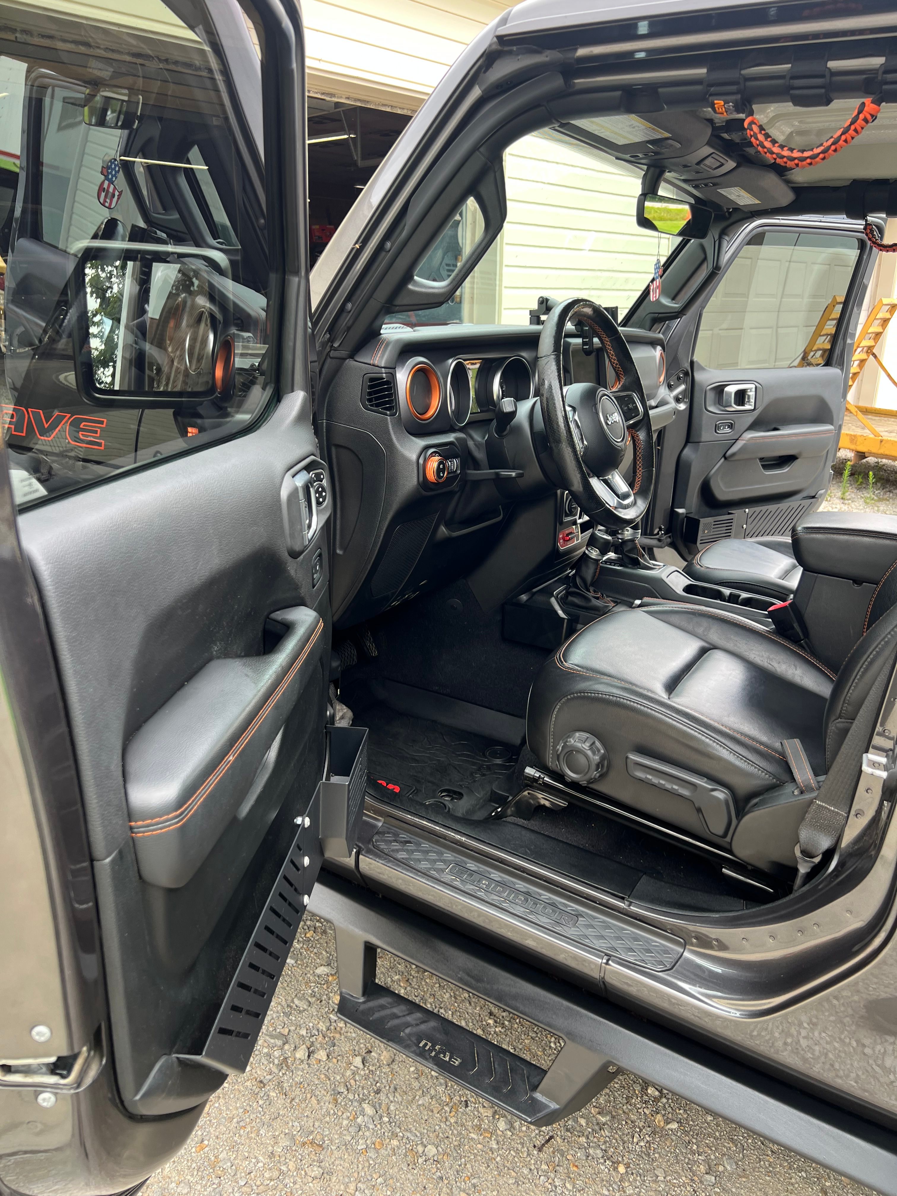 Used 2021 Jeep Gladiator Mojave AWD/4WD image 5
