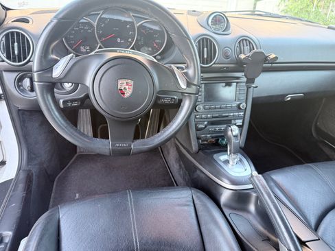 Used 2011 Porsche Cayman RWD image 8