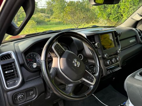 Used 2021 RAM 1500 Big Horn AWD/4WD image 6