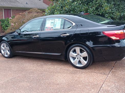 Used 2011 Lexus LS 460 image 30