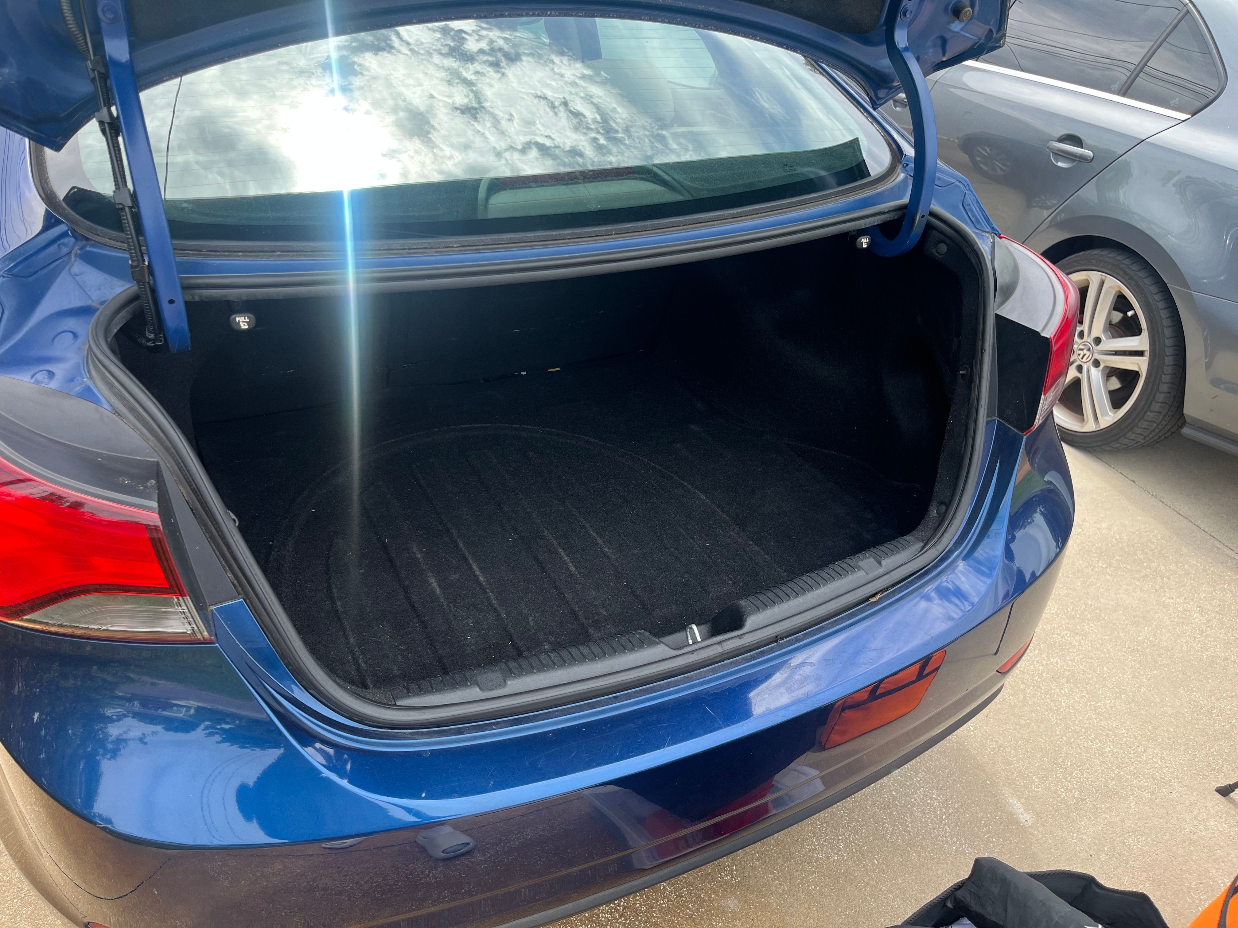 Used 2016 Hyundai Elantra SE w/ Option Group 02 FWD image 7