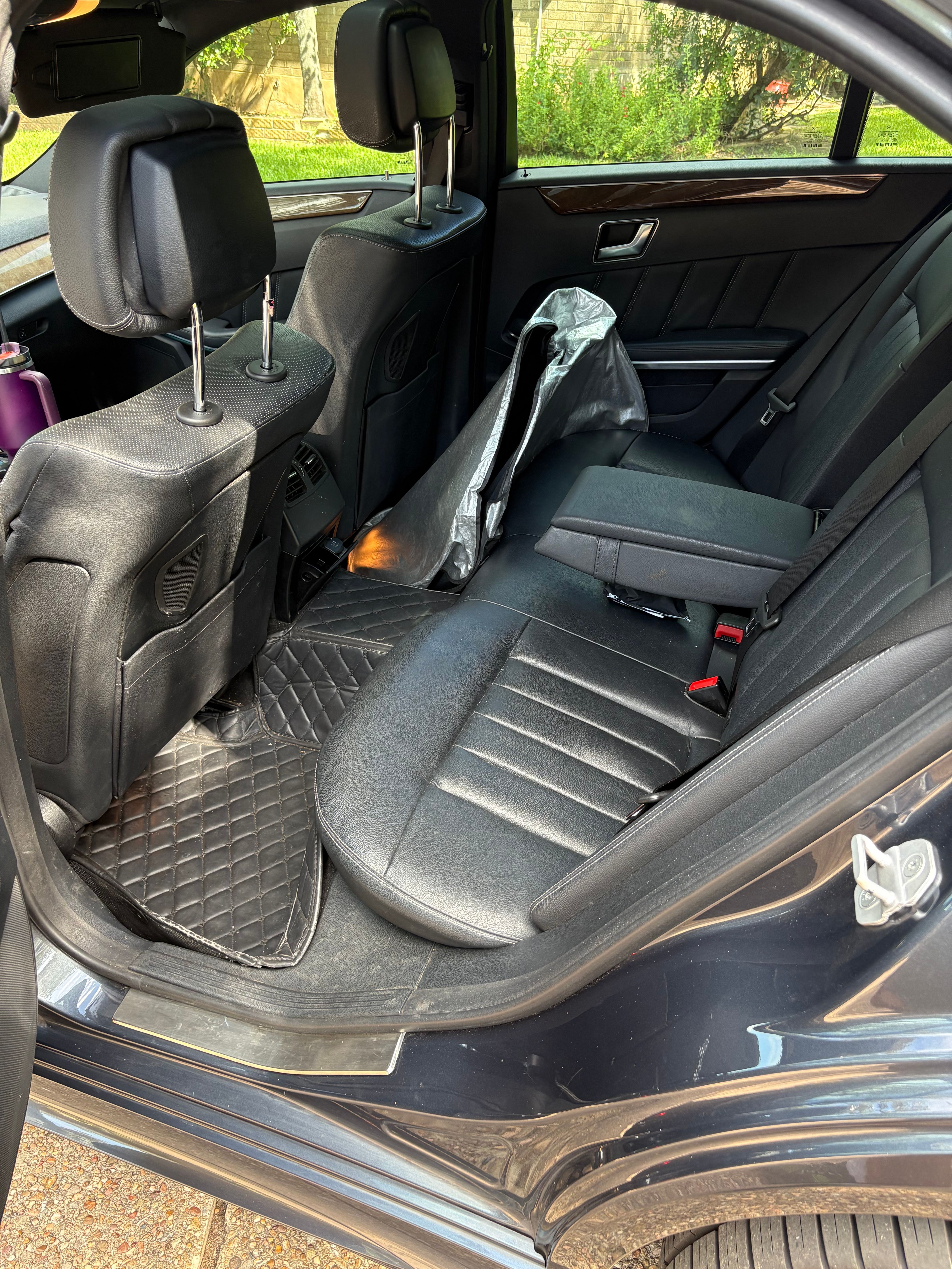 Used 2014 Mercedes-Benz E 550 4MATIC Sedan image 11