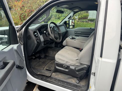 Used 2016 Ford F350 XL w/ XL Appearance Package image 6