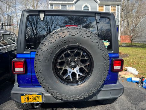 Used 2018 Jeep Wrangler Unlimited Sport AWD/4WD image 16