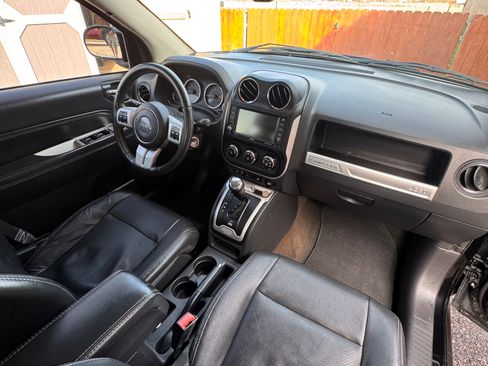 Used 2014 Jeep Compass Limited w/ Sun/Sound Group image 8