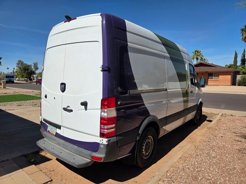 Used 2007 Dodge Sprinter 2500 image 5