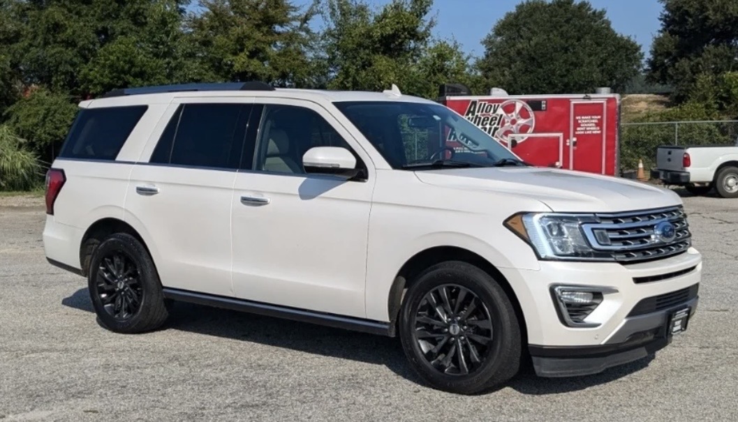 Used 2019 Ford Expedition Limited w/ Equipment Group 301A RWD image 10