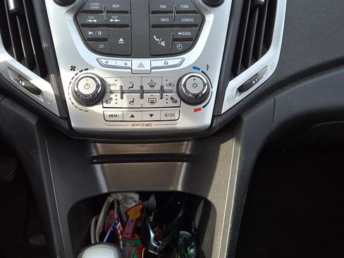 Used 2011 GMC Terrain SLT image 8