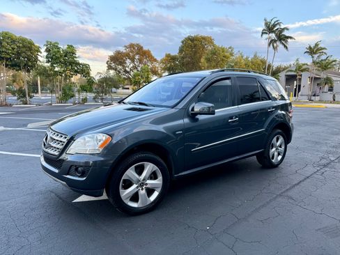 Used 2011 Mercedes-Benz ML 350 BlueTEC 4MATIC image 6
