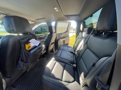 Used 2020 Chevrolet Silverado 1500 RST image 17