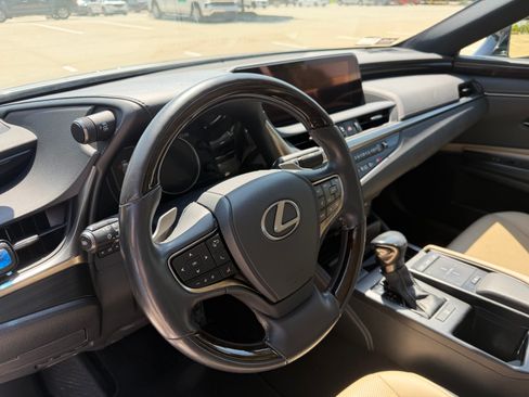 Used 2019 Lexus ES 350 w/ Premium Package FWD image 11