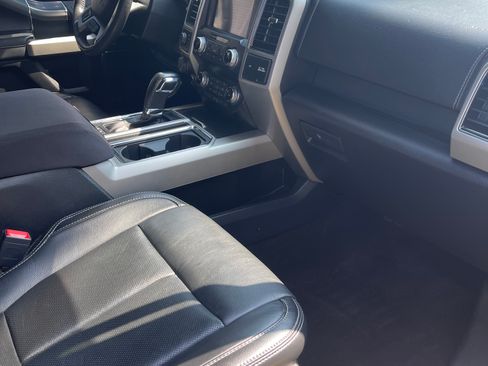 Used 2020 Ford F150 Lariat w/ Equipment Group 502A Luxury image 15