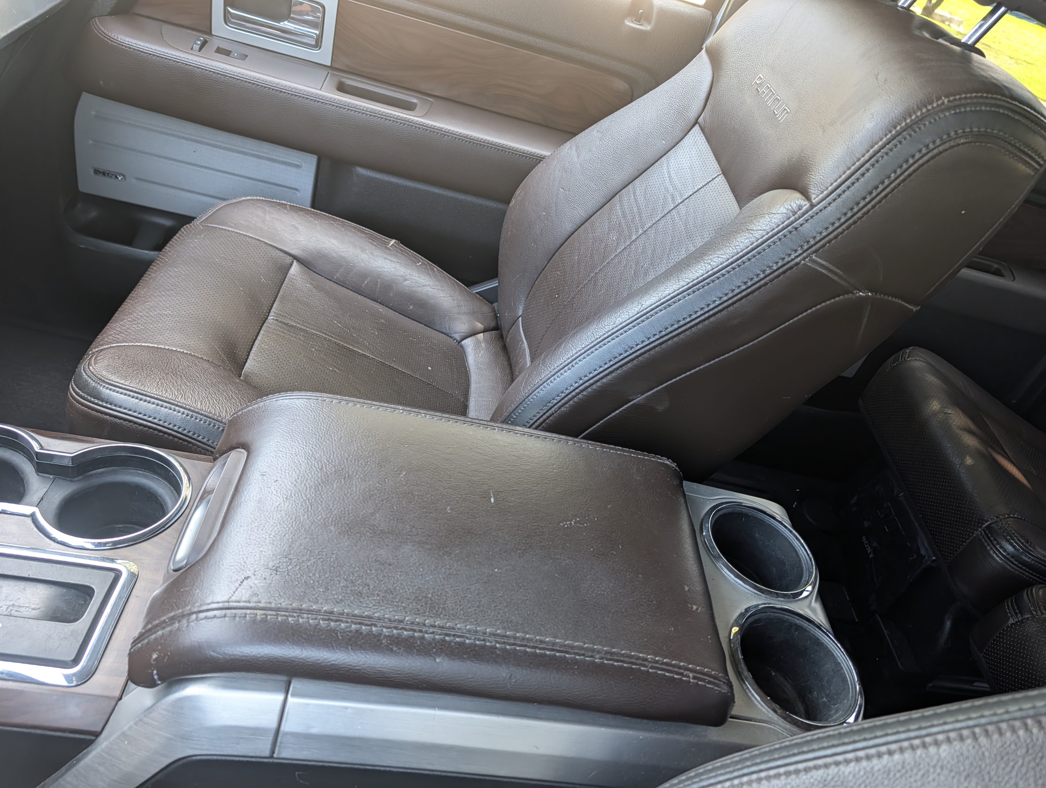 Used 2010 Ford F150 Platinum RWD image 28