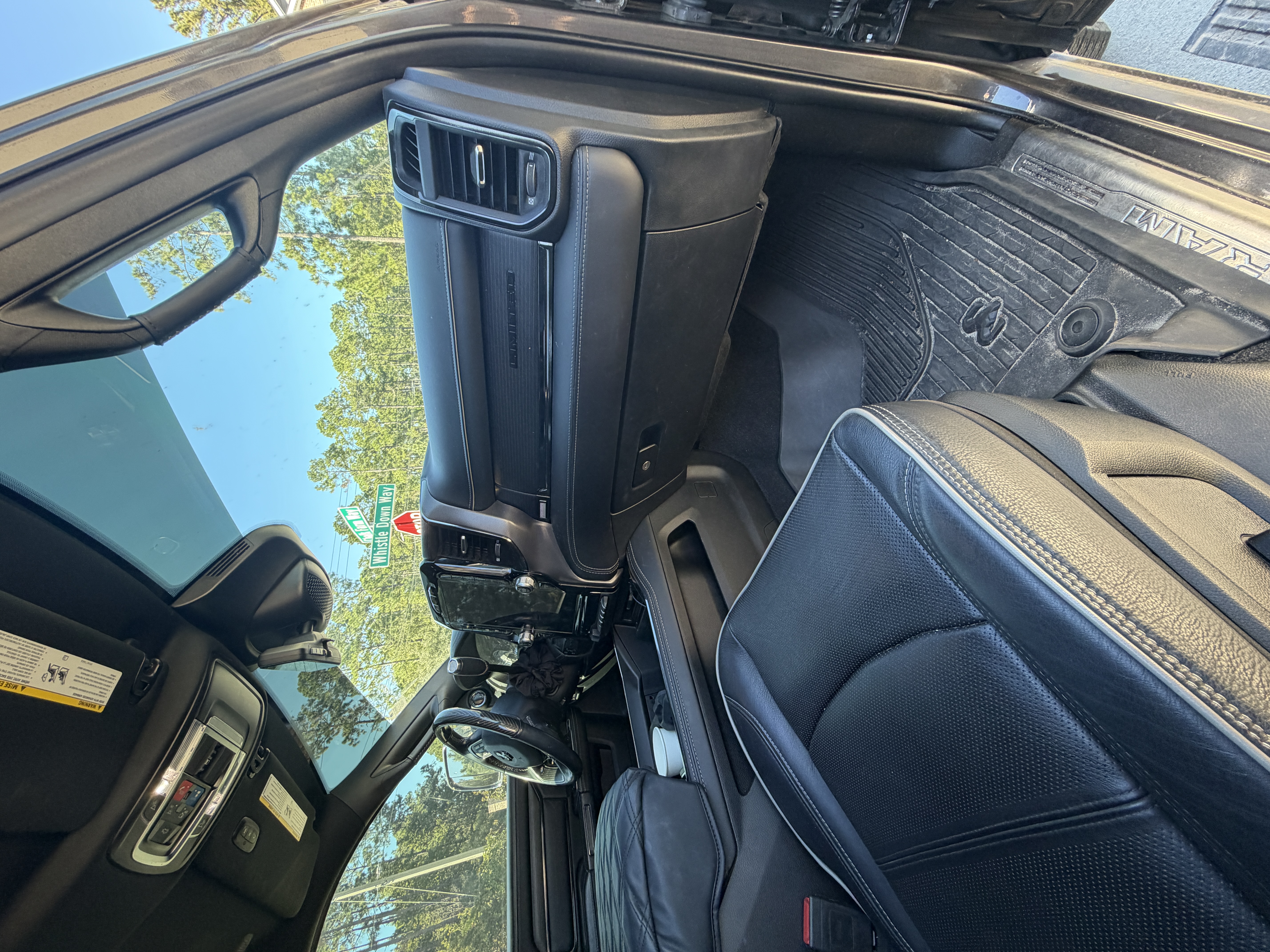Used 2022 RAM 2500 Limited AWD/4WD image 15