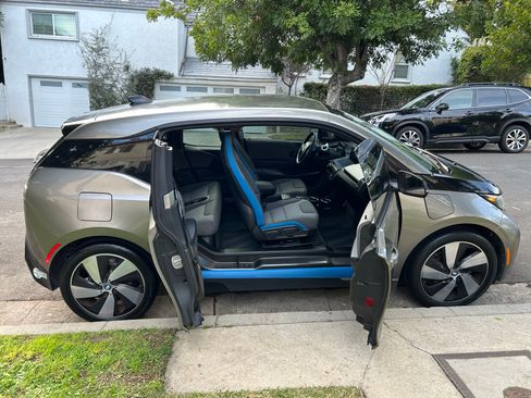 Used 2016 BMW i3 w/ Range Extender image 2