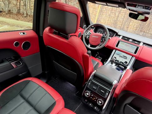 Used 2019 Land Rover Range Rover Sport HST image 17