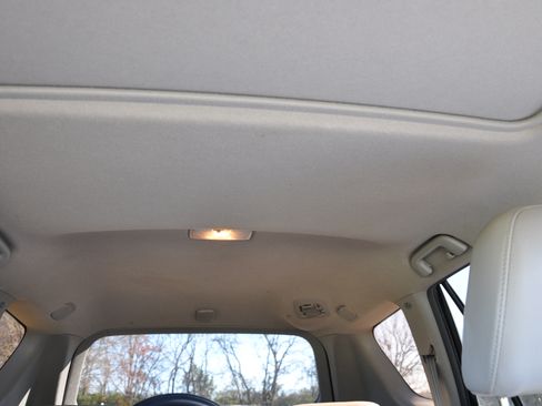 Used 2011 Toyota RAV4 Limited image 26