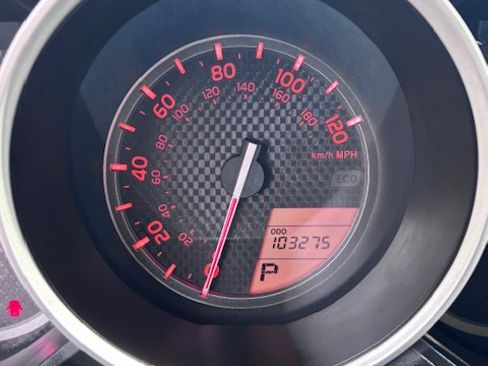 Used 2013 Toyota 4Runner SR5 AWD/4WD image 28