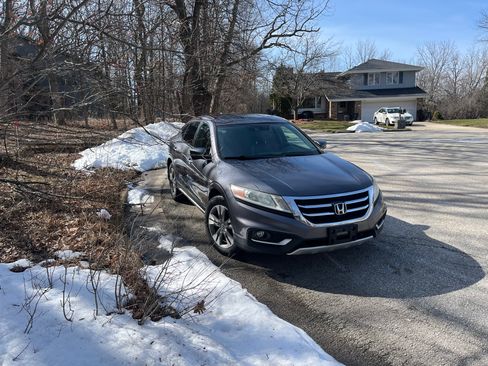 Used 2015 Honda Crosstour EX-L image 1