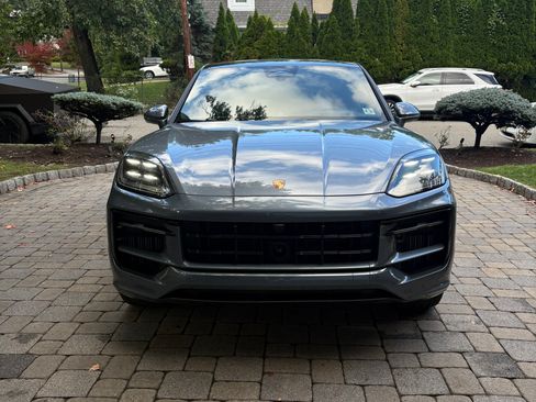 Used 2026 Porsche Cayenne GTS AWD/4WD image 23