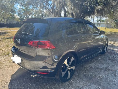 Used 2015 Volkswagen GTI SE image 8