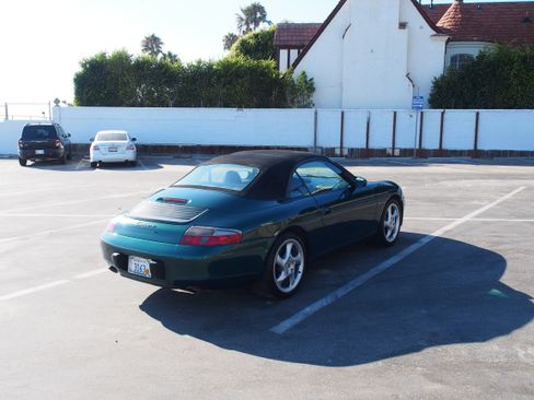 Used 2001 Porsche 911 Cabriolet image 9
