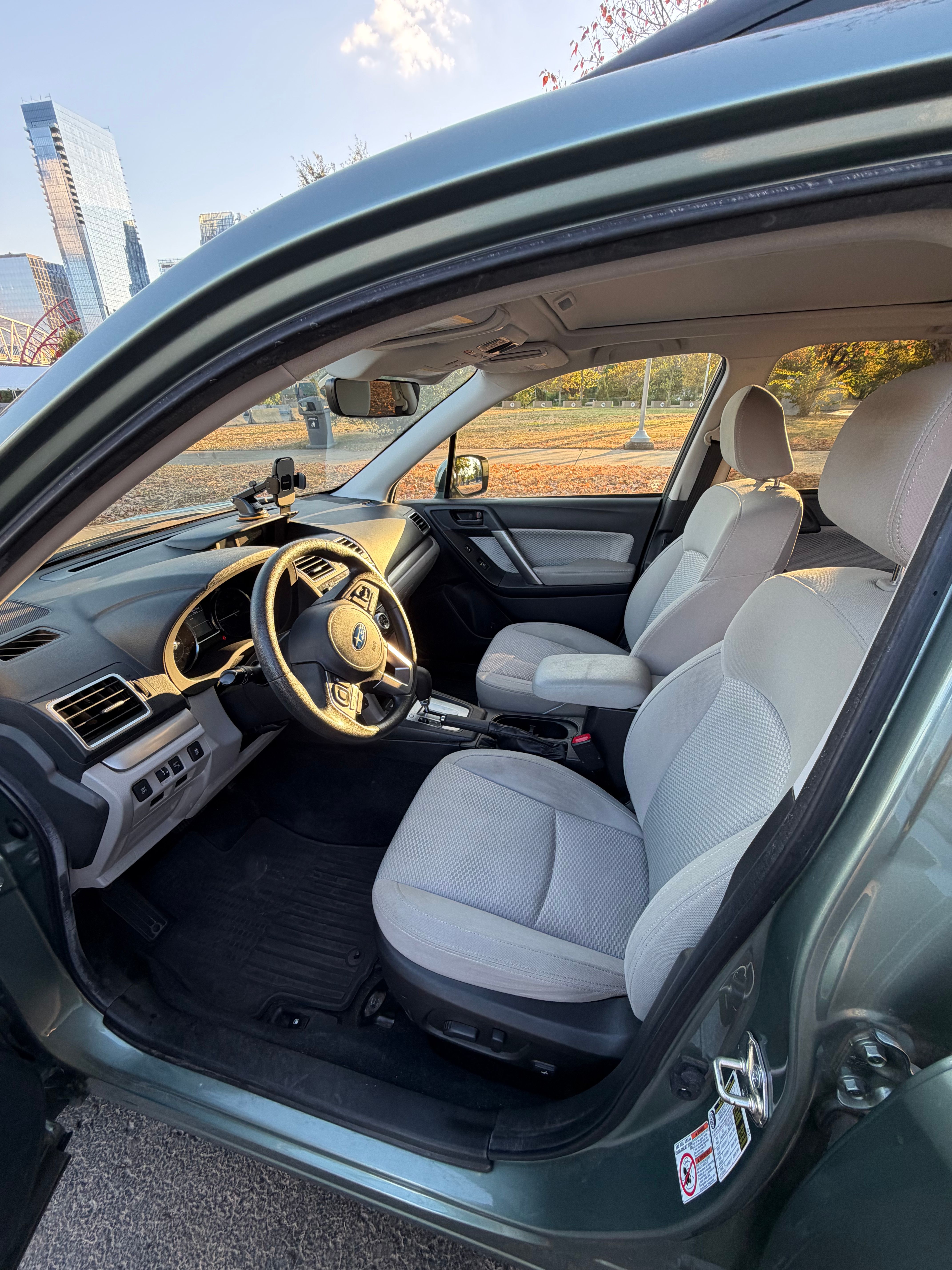 Used 2017 Subaru Forester 2.5i Premium AWD/4WD image 8