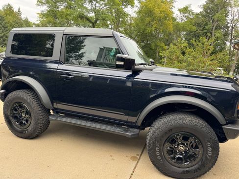 Used 2021 Ford Bronco Wildtrak image 2